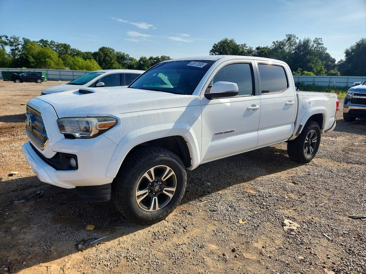 2017 TOYOTA TACOMA