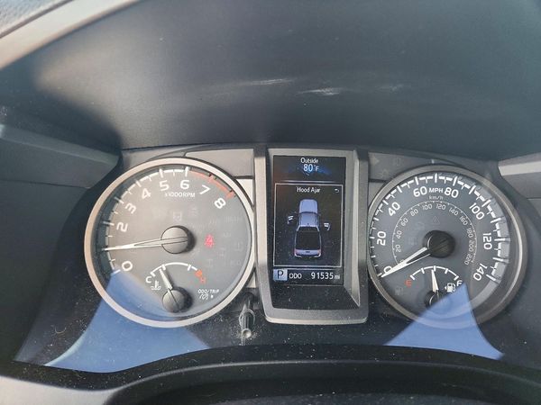 2017 TOYOTA TACOMA