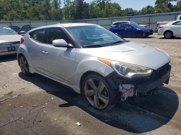 2013 HYUNDAI VELOSTER