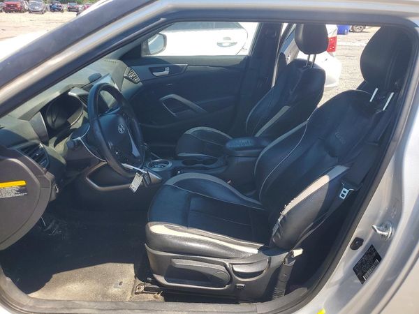 2013 HYUNDAI VELOSTER