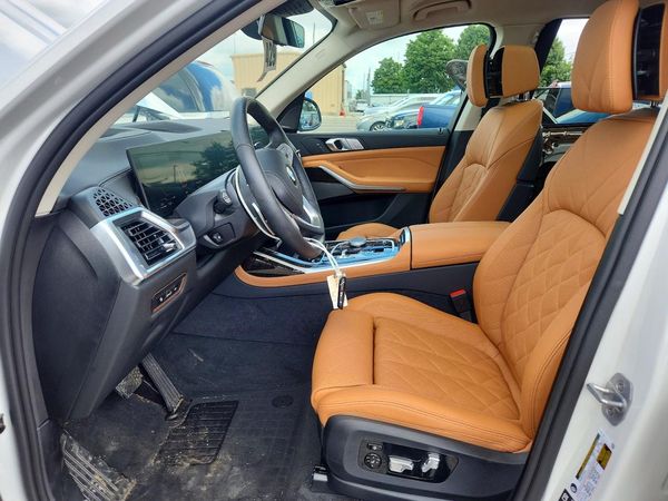 2026 BMW X7