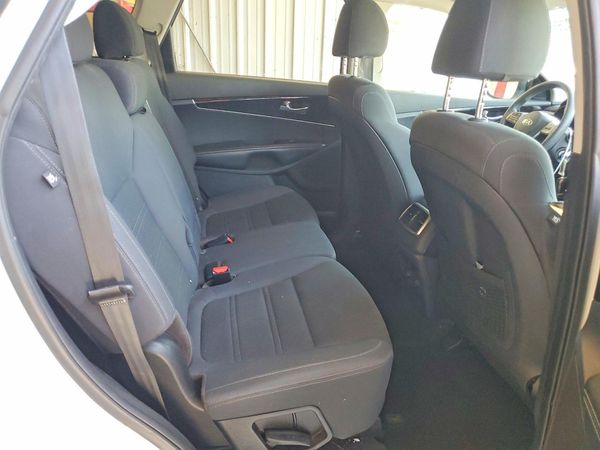 2019 KIA SORENTO L, LX, S