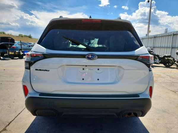 2025 SUBARU FORESTER Premium — DIRR