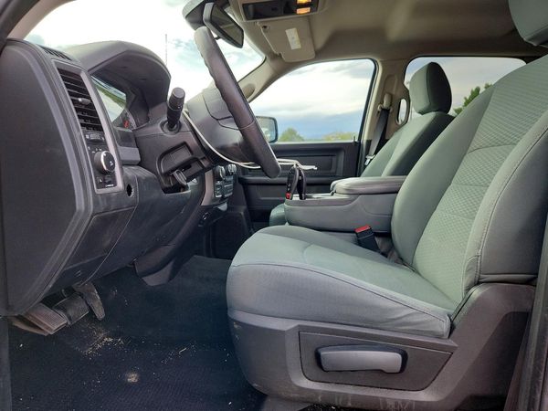 2016 RAM 1500 ST