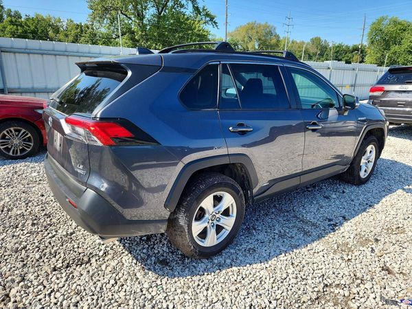 2019 TOYOTA RAV4 LE HV 4WD