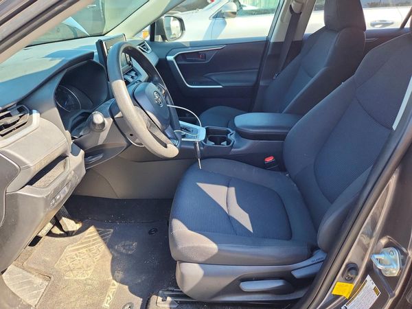 2019 TOYOTA RAV4 LE HV 4WD