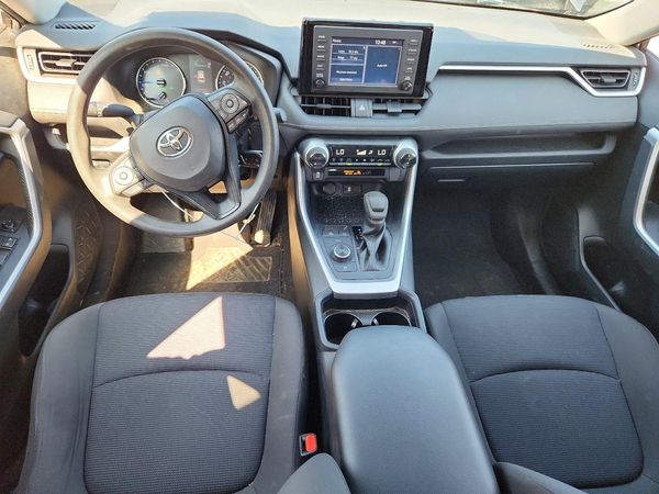 2019 TOYOTA RAV4 LE HV 4WD