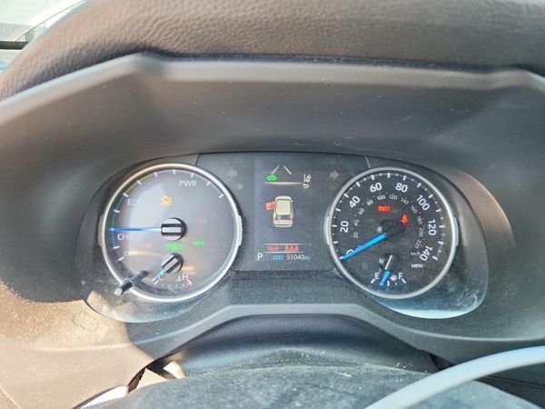 2019 TOYOTA RAV4 LE HV 4WD