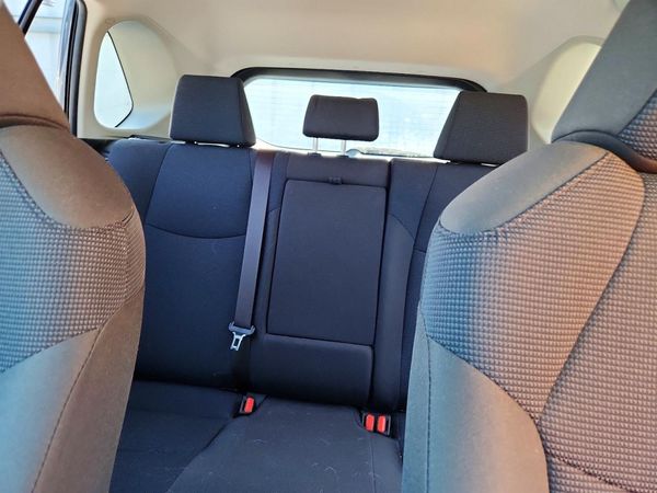 2019 TOYOTA RAV4 LE HV 4WD