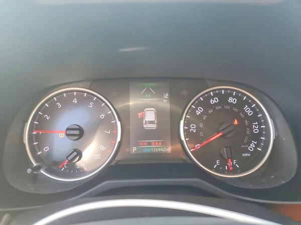 2020 TOYOTA RAV4 LE