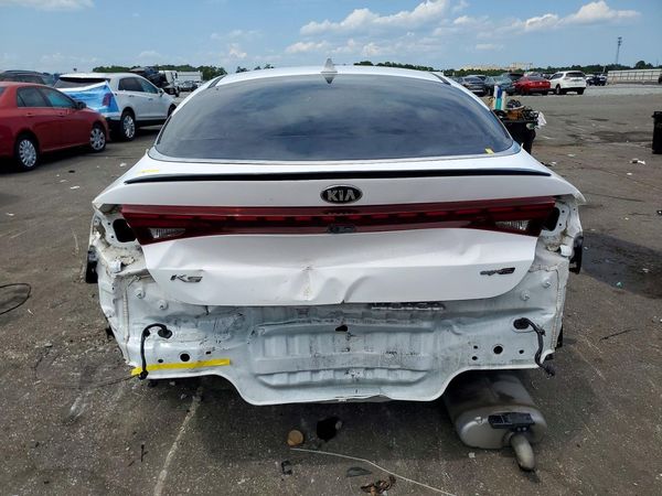 2021 KIA K5
