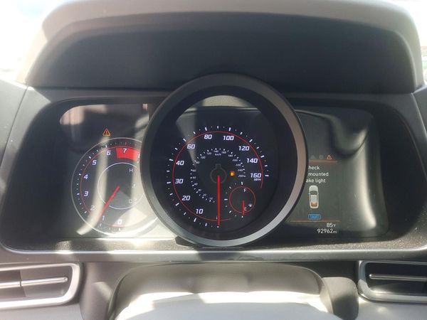 2022 HYUNDAI ELANTRA