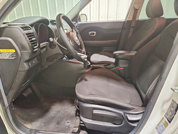 2015 KIA SOUL GL(Middle-low grade) — DENT