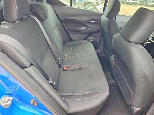2024 NISSAN KICKS SV