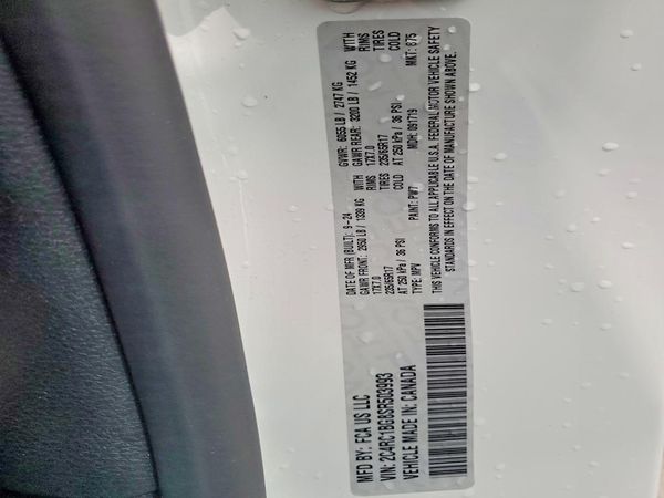 2025 CHRYSLER PACIFICA Select