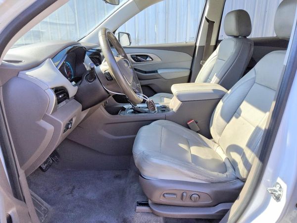 2018 CHEVROLET TRAVERSE LT — DENT