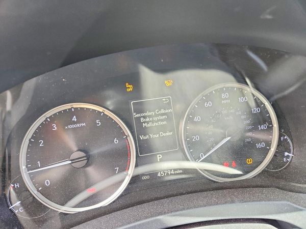 2021 LEXUS IS 300 Comfort