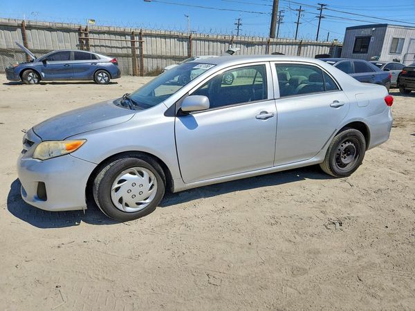 2012 TOYOTA COROLLA