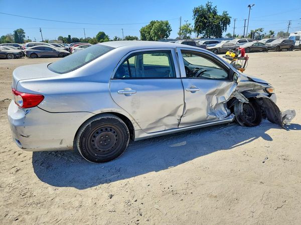 2012 TOYOTA COROLLA