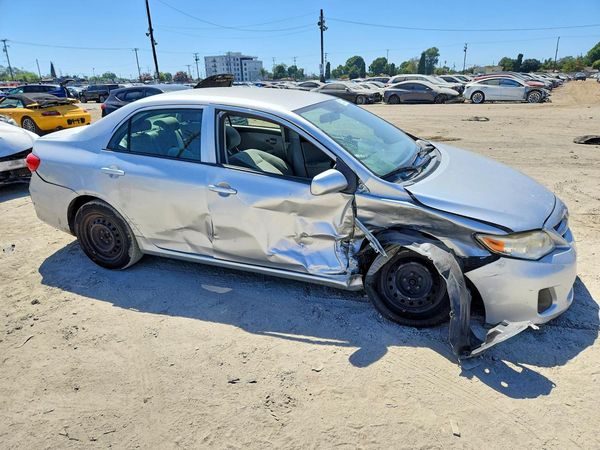 2012 TOYOTA COROLLA