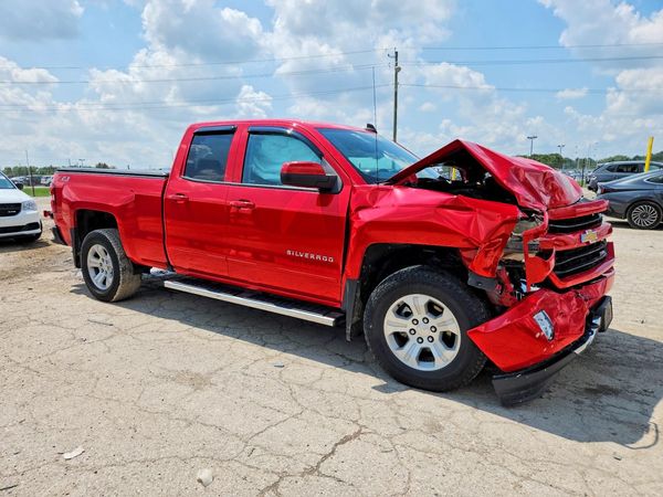 2018 CHEVROLET SILVERADO LT — Passenger 3/4