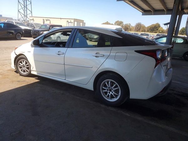 2019 TOYOTA PRIUS L/LE/XLE/LTD.