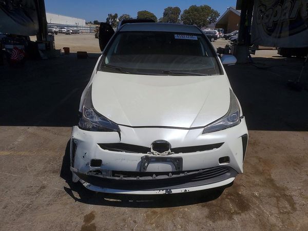 2019 TOYOTA PRIUS L/LE/XLE/LTD.