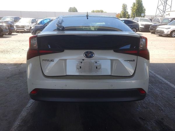 2019 TOYOTA PRIUS L/LE/XLE/LTD.