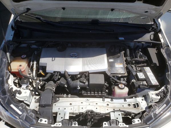 2019 TOYOTA PRIUS L/LE/XLE/LTD.