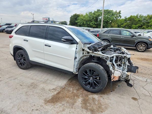 2019 TOYOTA HIGHLANDER SE/XLE