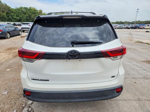 2019 TOYOTA HIGHLANDER SE/XLE