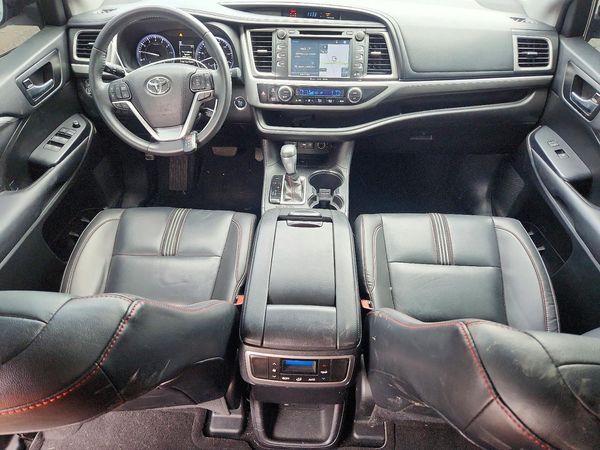 2019 TOYOTA HIGHLANDER SE/XLE