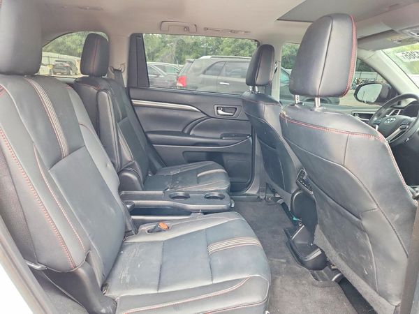 2019 TOYOTA HIGHLANDER SE/XLE