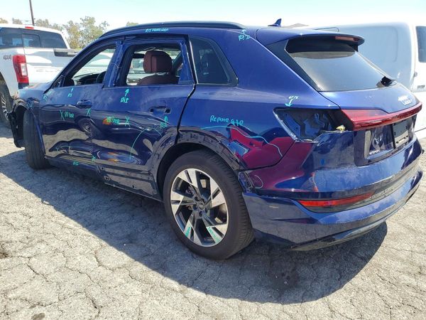 2021 AUDI E-TRON
