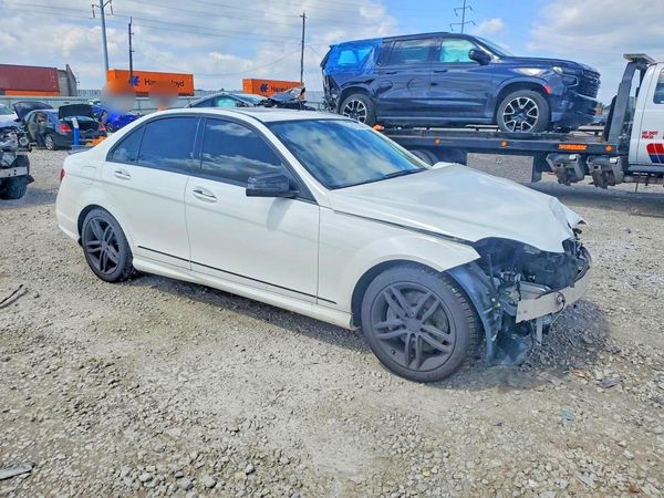 2014 MERCEDES-BENZ C C300 4 MATIC