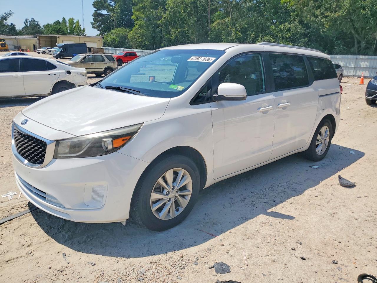 2015 KIA SEDONA GL - Middle-low