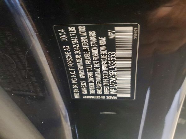2015 PORSCHE CAYENNE