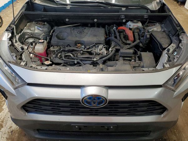 2020 TOYOTA RAV4 LE HV