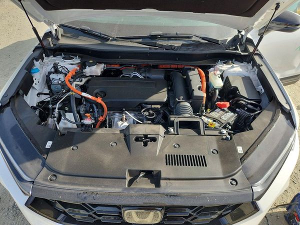 2025 HONDA CRV Sport-L — Engine bay