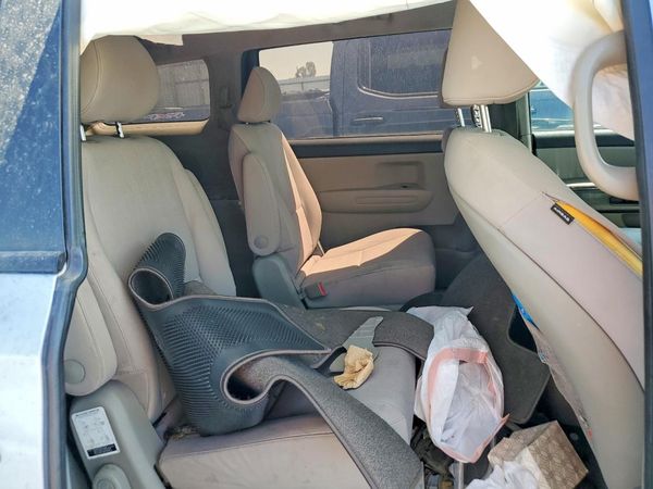 2019 KIA SEDONA L