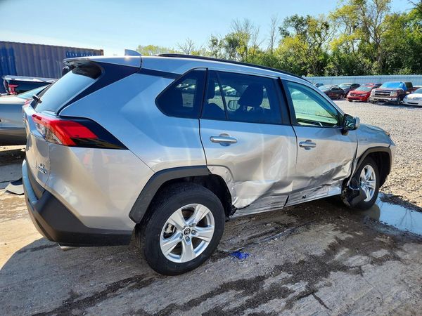 2021 TOYOTA RAV4 LE HV