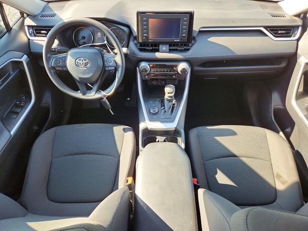 2021 TOYOTA RAV4 LE HV
