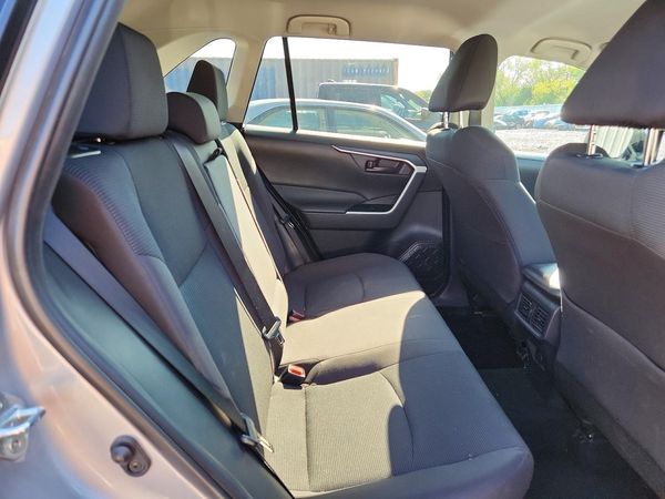 2021 TOYOTA RAV4 LE HV