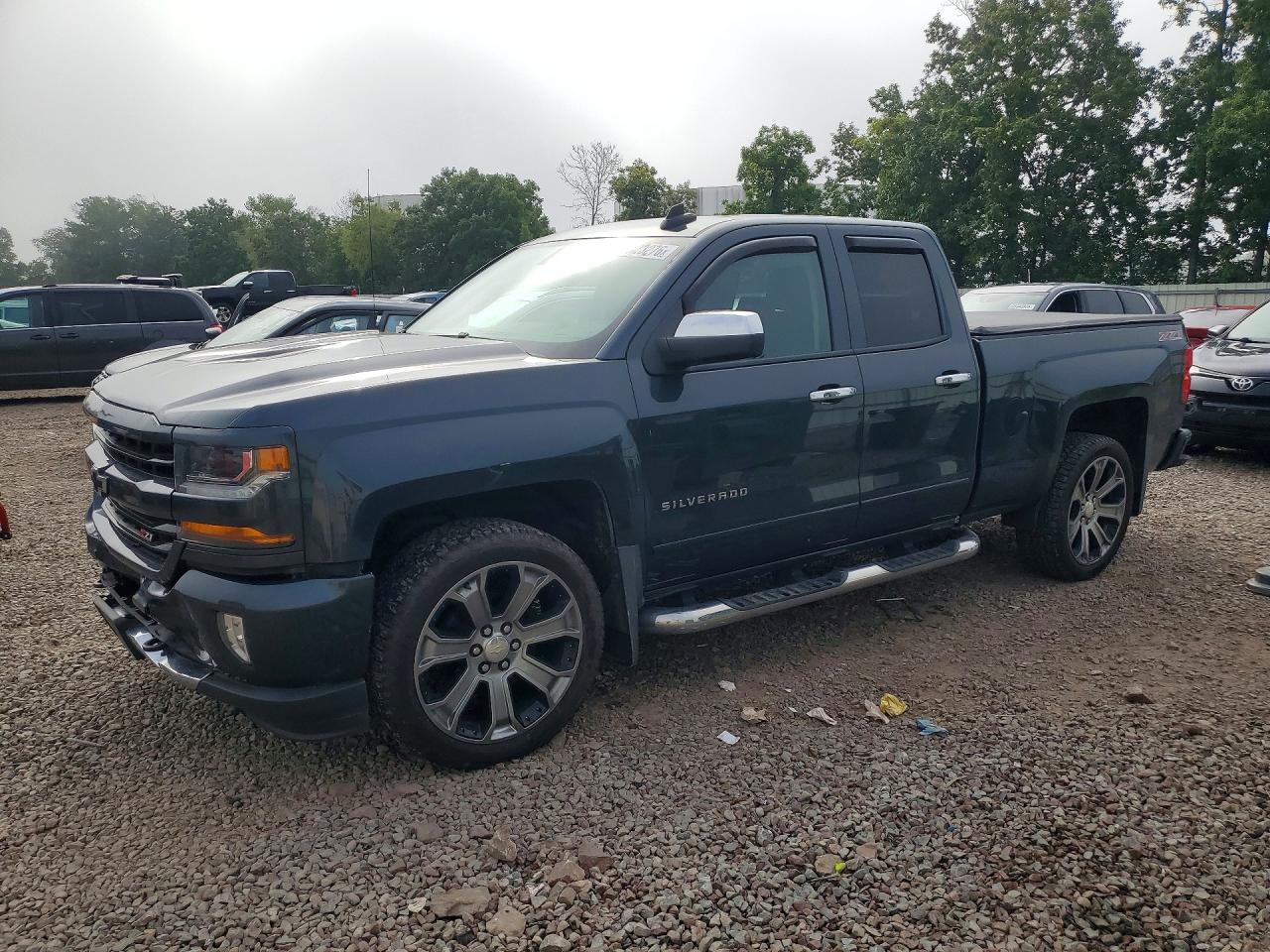 2017 CHEVROLET SILVERADO LT