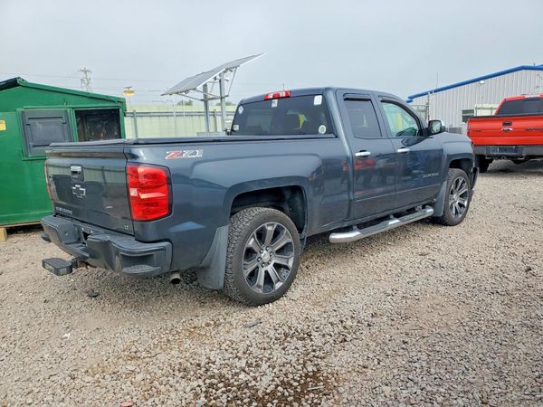 2017 CHEVROLET SILVERADO LT