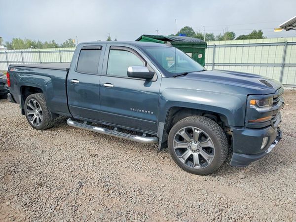 2017 CHEVROLET SILVERADO LT
