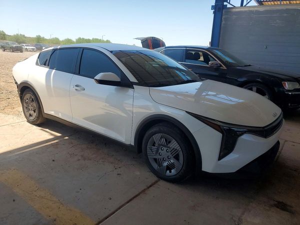 2026 KIA K4 LX, LXS