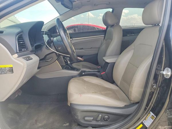 2017 HYUNDAI ELANTRA