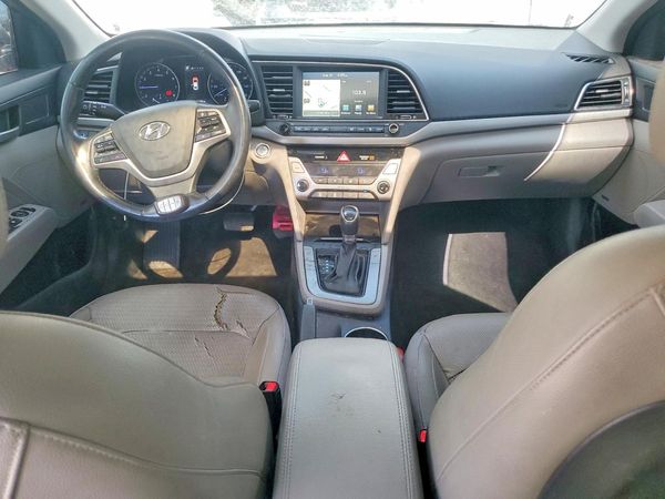 2017 HYUNDAI ELANTRA