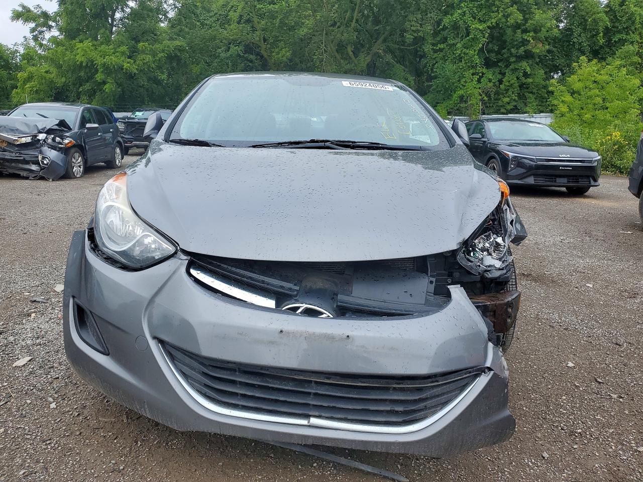 2013 HYUNDAI ELANTRA